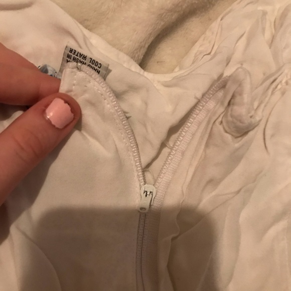 Women’s White Lace Dress With Waist Tie - Picture 11 of 11